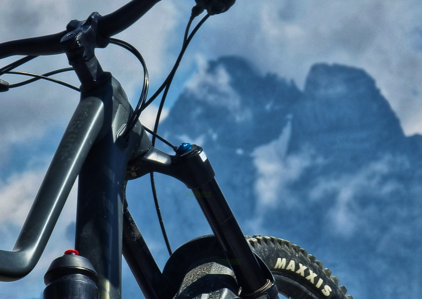 550dc600-b452-4963-bfa7-fe7ac7838082