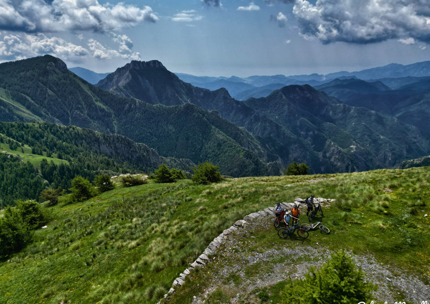 36bef93d-b7aa-4d2c-b9f0-21740e548927