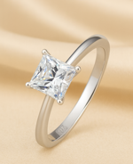 anello-solitario-classico-con-moissanite-taglio-princess-da-10-ct