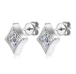orecchini-punto-luce-solitari-rombo-moissanite-da-05-ct-argento-925