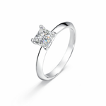 anello-solitario-classico-con-moissanite-taglio-princess-da-10-ct