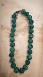 collana-verde-de-canal-con-perle-grandi