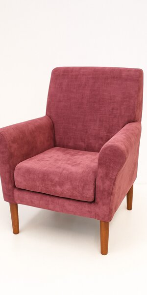 Poltroncina imbottita in velluto rosa