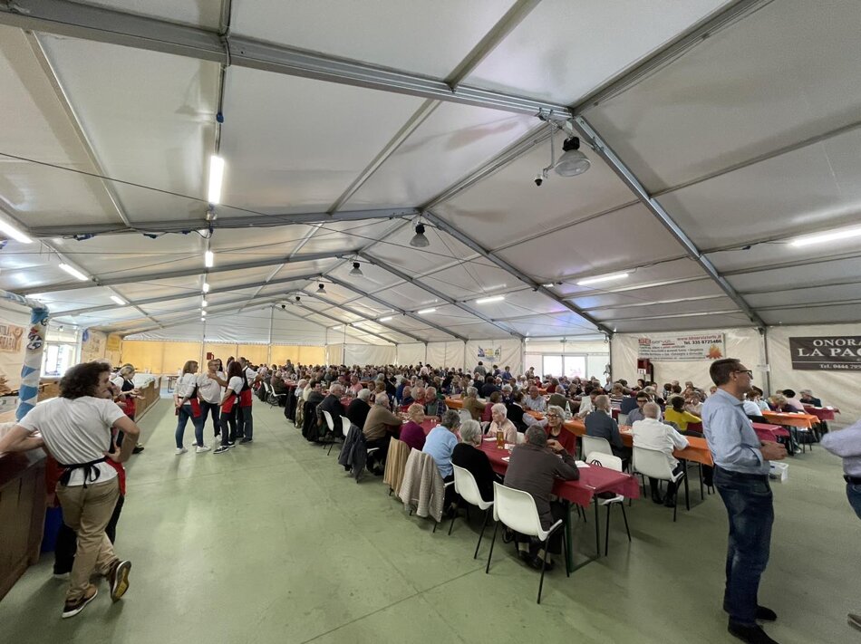 948b7d62-5616-47d1-8e07-f74d1fc22645 948b7d62-5616-47d1-8e07-f74d1fc22645