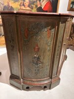 rara-credenza-laccata-laguna-veneta-ultimo-quarto-del-seicento