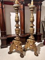 importanti-candelieri-da-palazzo-dei-primi-anni-del-seicento-con-stemma-famiglia-guidi-di-romena