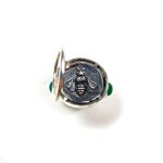 anello-con-ape-in-argento-e-agata-verde