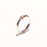 anello-uroboros-in-argento-con-rubino-serpente