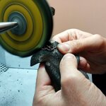 pendente-massonico-raffigurante-il-simbolo-del-nodo-damore-in-argento