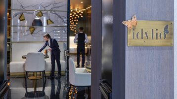 a6e9dc6d-d8bf-45f7-89a5-2eaee8ef5d96