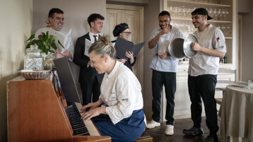 ea637872-83ba-4eec-8f35-9aabb9e7d498 ea637872-83ba-4eec-8f35-9aabb9e7d498