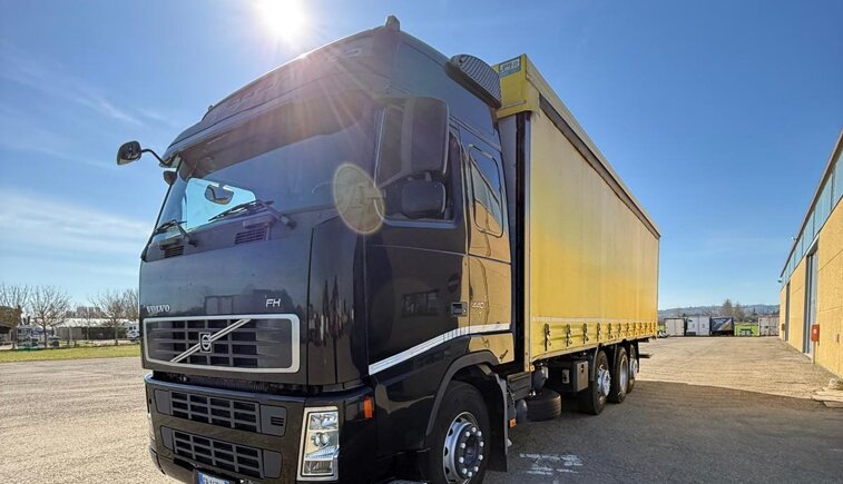Motrice di Autotrasporti Pecorari Bruno Motrice di Autotrasporti Pecorari Bruno