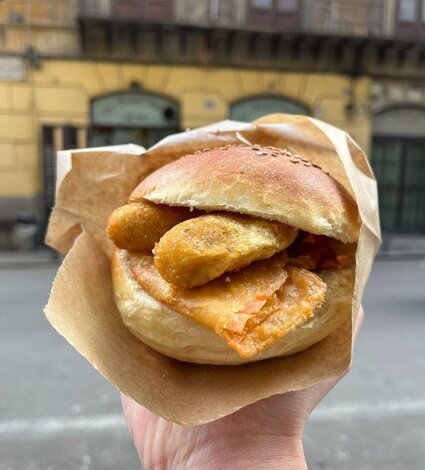 Noleggia una delle nostre auto Desiu siclia car rental