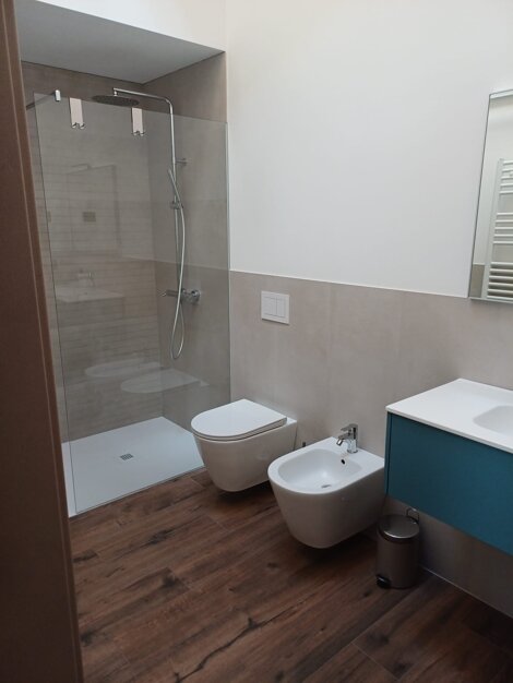 bagno camera primo.jpeg bagno camera primo.jpeg