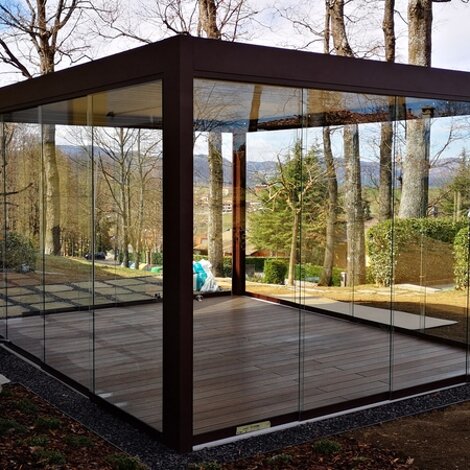 pergolato-chiuso-con-tenda.jpeg pergolato-chiuso-con-tenda.jpeg