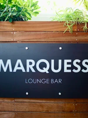 bancone.jpeg bancone.jpeg