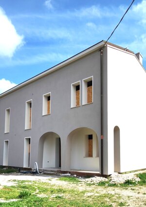 39194_659d7526c0345aa988661bc79c479597f0646fdf