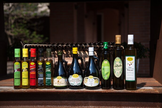 head_image.jpeg head_image.jpeg