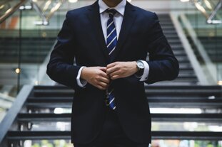 hunters-race-mybhn8kaaec-unsplash.jpeg