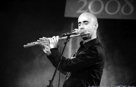 Daniele Pasini nei laboratori e in concerto all'Anno Domini Multifestival 2008, al Santuario di Oropa (foto di Marco Vergnano) Daniele Pasini nei laboratori e in concerto all'Anno Domini Multifestival 2008, al Santuario di Oropa (foto di Marco Vergnano)
