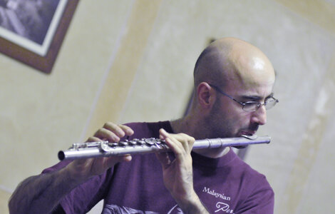 Daniele Pasini in una foto informale durante le serate musicali dopo i concerti all'Anno Domini Multifestival 2008, Santuario di Oropa (foto di Juan Carlos Tudose) Daniele Pasini in una foto informale durante le serate musicali dopo i concerti all'Anno Domini Multifestival 2008, Santuario di Oropa (foto di Juan Carlos Tudose)
