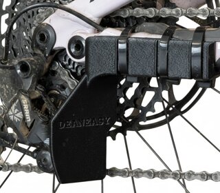 deaneasy-logo-esteso-con-ride-easy-giallo