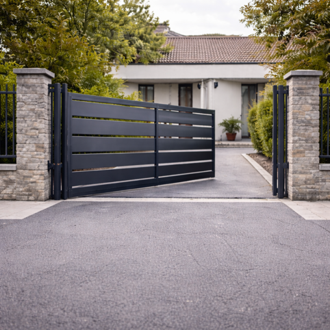 Team specializzato in cancelli e recinzioni su misura