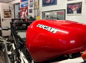 ducati%20999r.jpeg ducati%20999r.jpeg