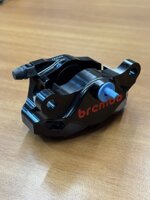 pinza-freno-posteriore-brembo-p2-34-cnc-nera-interasse