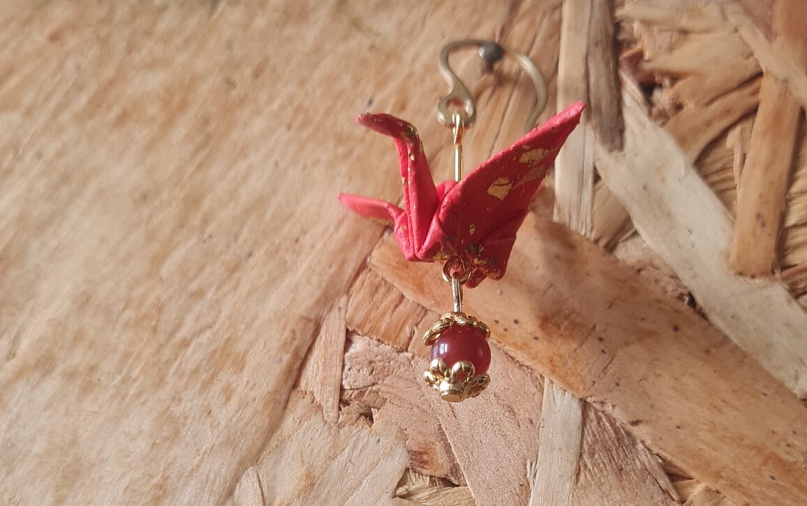 Orecchino Korigami tsusu rosso