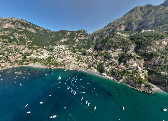Exclusive boat experience in Positano curated for luxury travelers