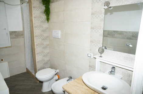 bagno2.jpeg bagno2.jpeg