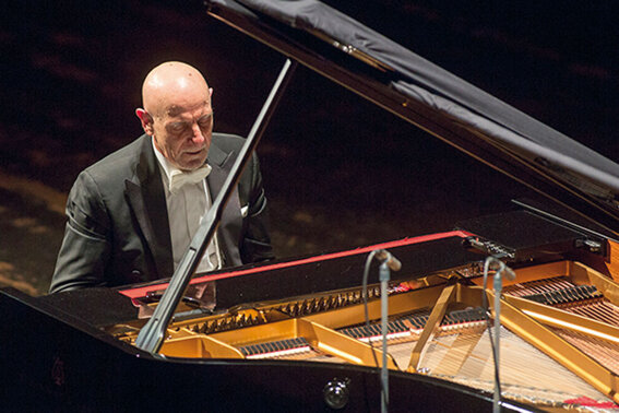 81ce8640-faa9-424a-8c02-a6a47a6526c2