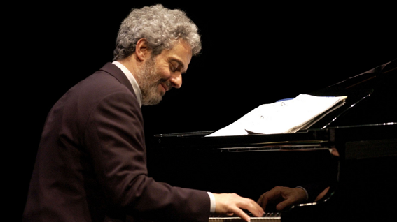 d8437939-37c5-491d-92f7-c9e2e89ce146