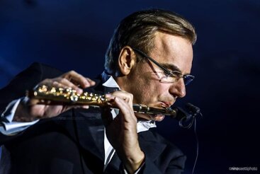 0a648cb0-25b4-4e52-8f87-91a38d347519