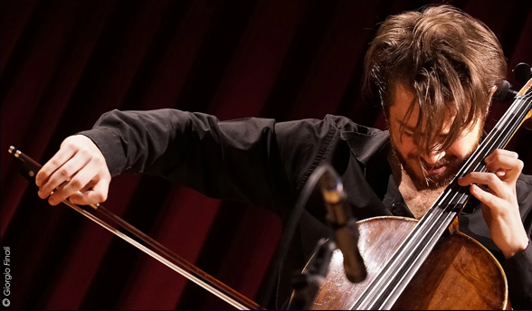 9989f3d5-5d7c-47fa-99da-5f569f897ef8