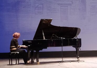 42c5481c-00d8-48e1-ab8f-c4c1e2b48a81