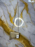 borsa-a-tracolla-in-metallo-con-catena-elegante-per-occasioni-speciali