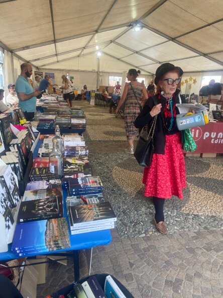 cf7a7172-bb4b-4618-86dc-6ba3f7736cfc