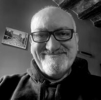 31dda320-84c0-4b9c-8960-9822f26e8c4d