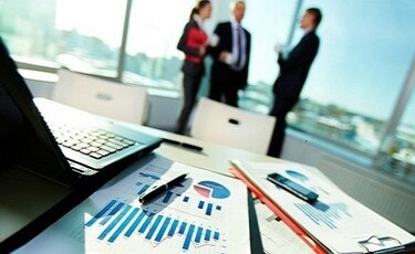 c5770bb5-a6fe-4d12-8e1a-cb7c0d1aed3f