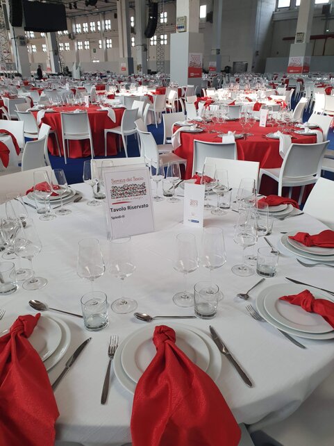 d5bea716-647a-4f98-b81d-b2426f9020d2