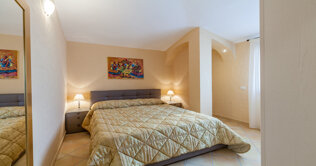 574fb340-e690-44f2-947b-3305117b05eb