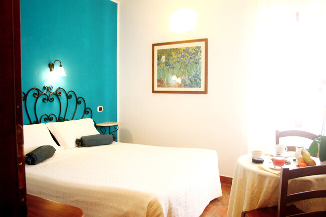 2794fc56-4a19-444d-bdd5-4055a52f4d6f