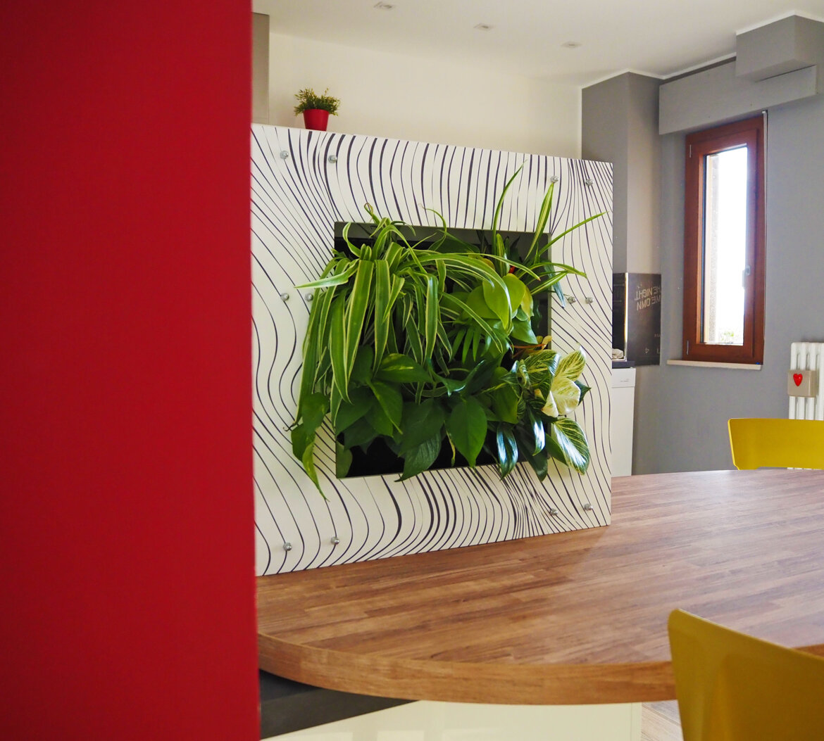 b04615a5-6ab1-491a-a3a1-2e63db0b07e9