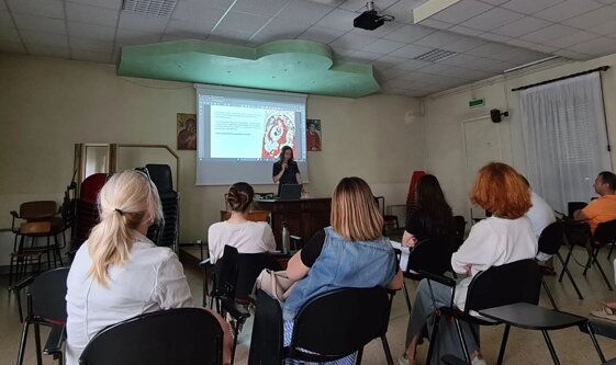 c3a4c04d-d5f2-42a6-8c0c-2d9a927786b0