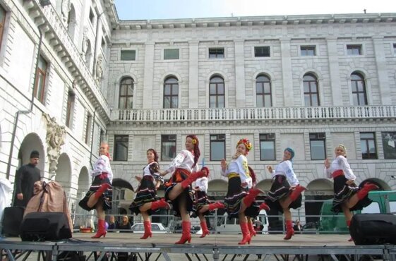 c580bc9a-a30f-49d8-96b5-87f1ec51064a