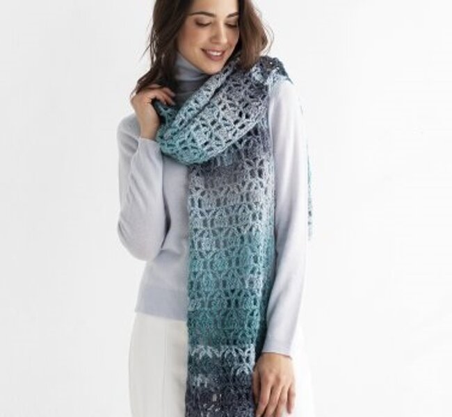 Sciarpa realizzata con filato Azteca Fine Lux