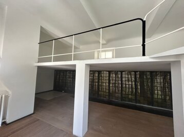 ec63a7de-24de-4e73-a106-88ff6cd61a83