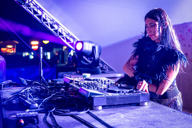 4af4cbd3-2ad4-4c6b-8f1f-09355bf16f40